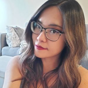 Meet your Posher, Eva